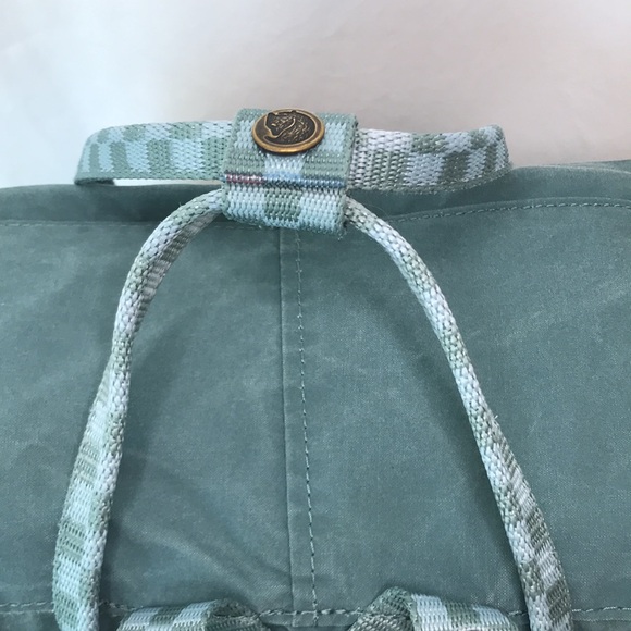 Fjallraven Kanken backpack, green, checker straps - Picture 9 of 13